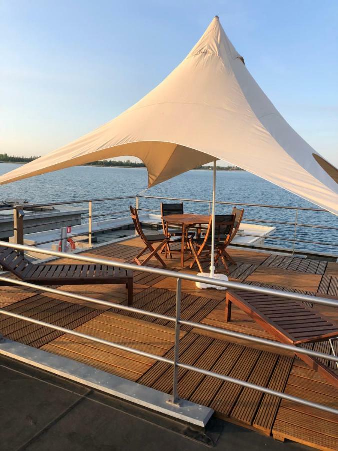 Hausboot Harmonie Hotel Bitterfeld-Wolfen ภายนอก รูปภาพ